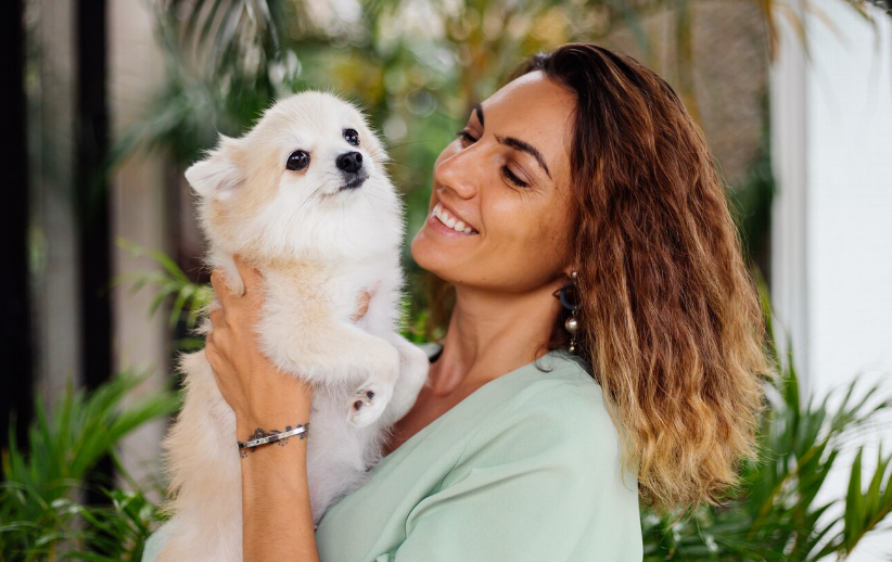 Mães de pets impulsionam mercado bilionário e transformam comportamento das famílias brasileiras